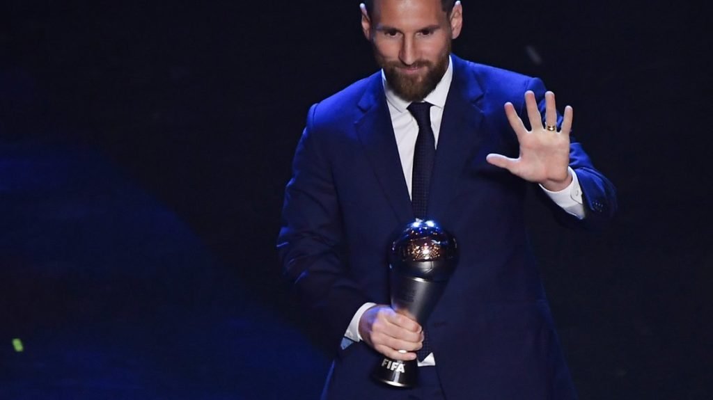 Lionel Messi Ganó El Premio The Best Y Se Consagró Por Sexta Vez Como ...